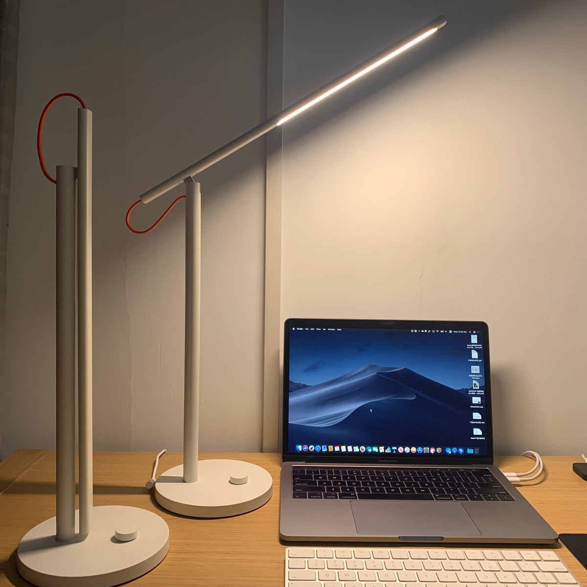 Lámpara Inteligente Xiaomi Mi LED Desk Lamp 1S Disponible - kiboTEK  High-Tech Europe ®
